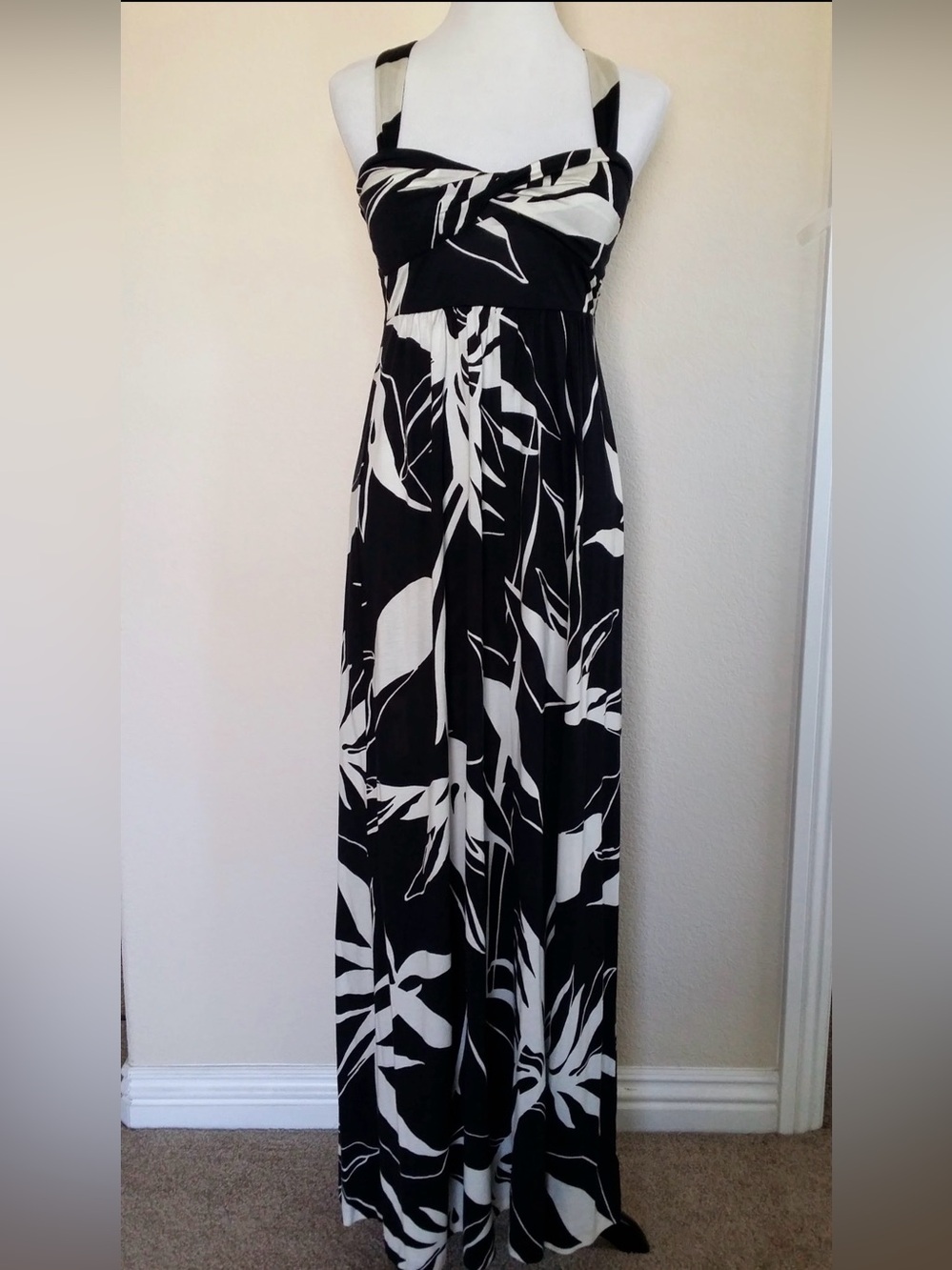 RARE Banana Republic Vintage Silk Women's Black & White Floral Maxi Dress